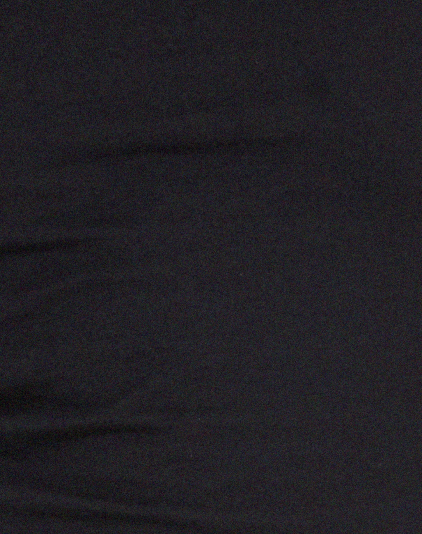 Lynn - Minimalistische zwarte haltertop