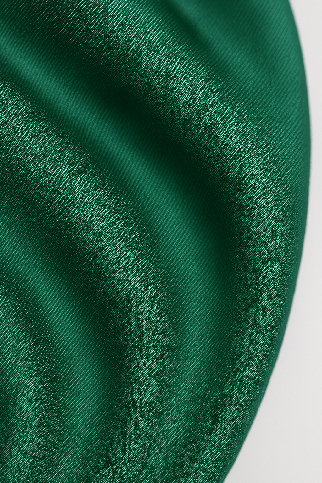 Tess- Elegante korte satijnen playsuit met verfijnde look