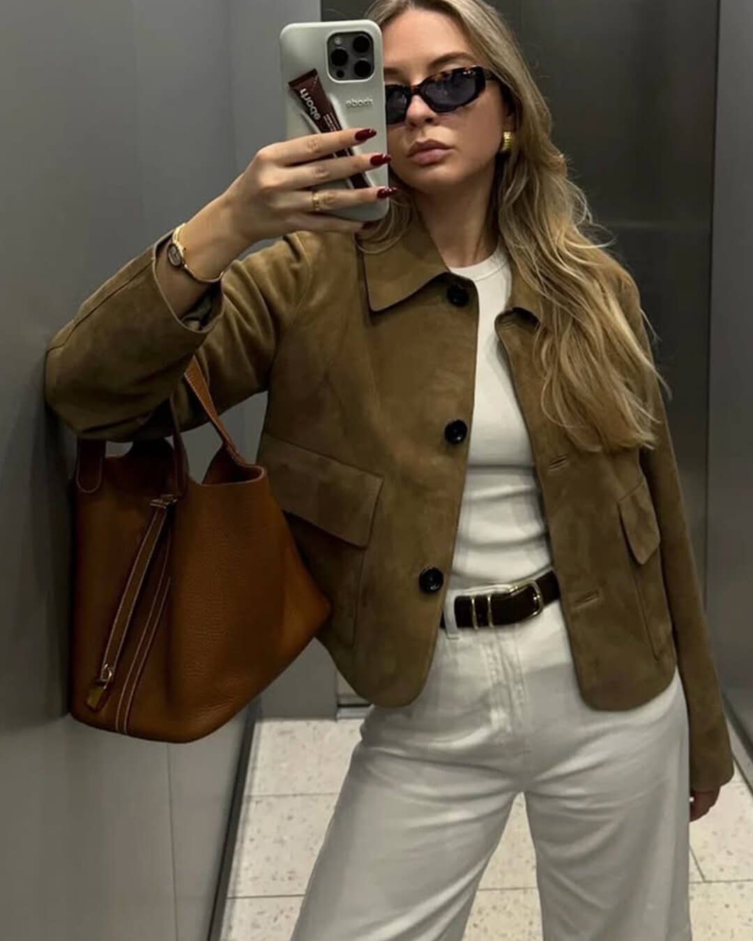 Bruin Dames Leather Look Jack Kort met Knoopsluiting en Zakken