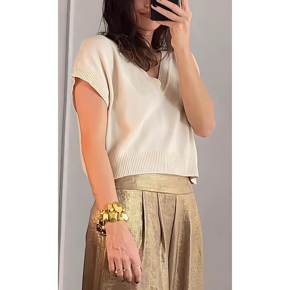 Elegante Broek Met Gouden Details En Wijde Pijpen