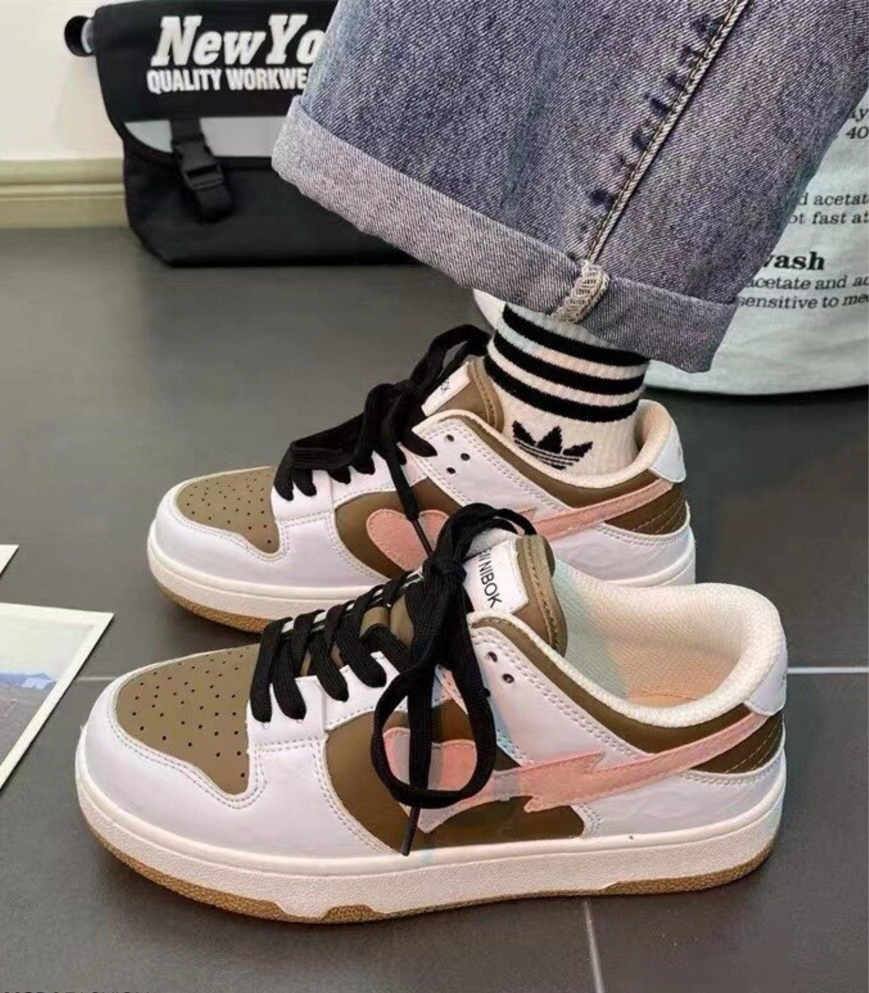 Women's Low Sneakers with Contrast Detail and Lace-Up Closure