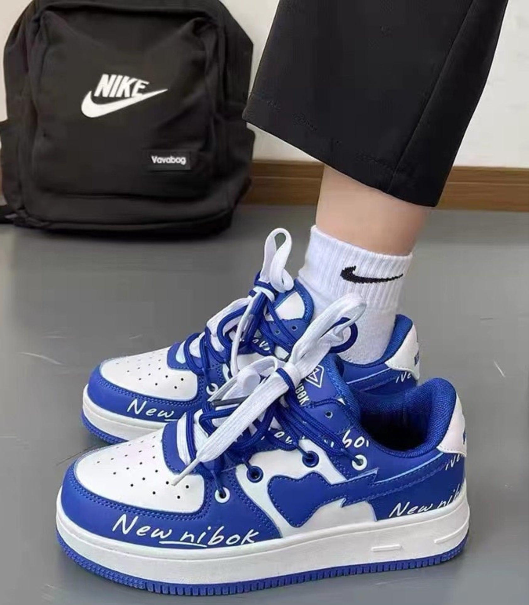 Women's Low Sneakers with Contrast Detail and Lace-Up Closure