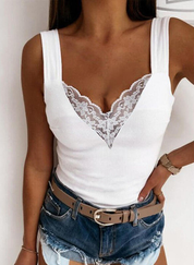Top en dentelle avec col en V et larges bretelles pour femmes