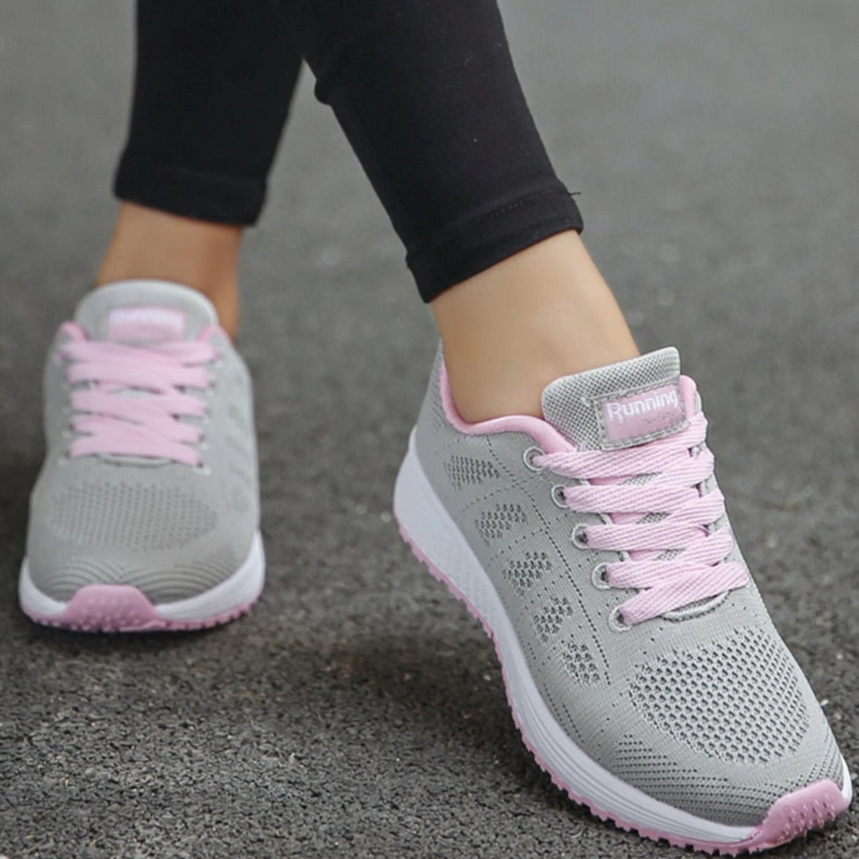 Baskets en mesh sportives pour femmes pour la course à pied et la marche