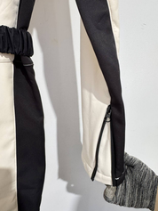 Damski kombinezon narciarski z paskiem i sportowym krojem do sportów zimowych