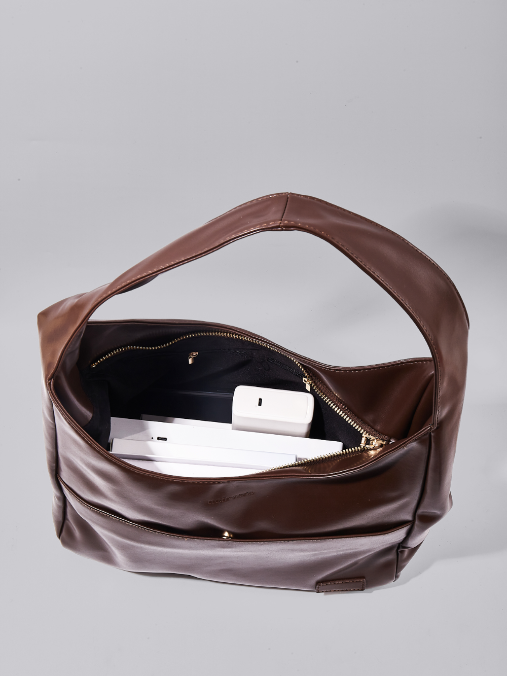 Minimalistisch vegan leer hobo schoudertas