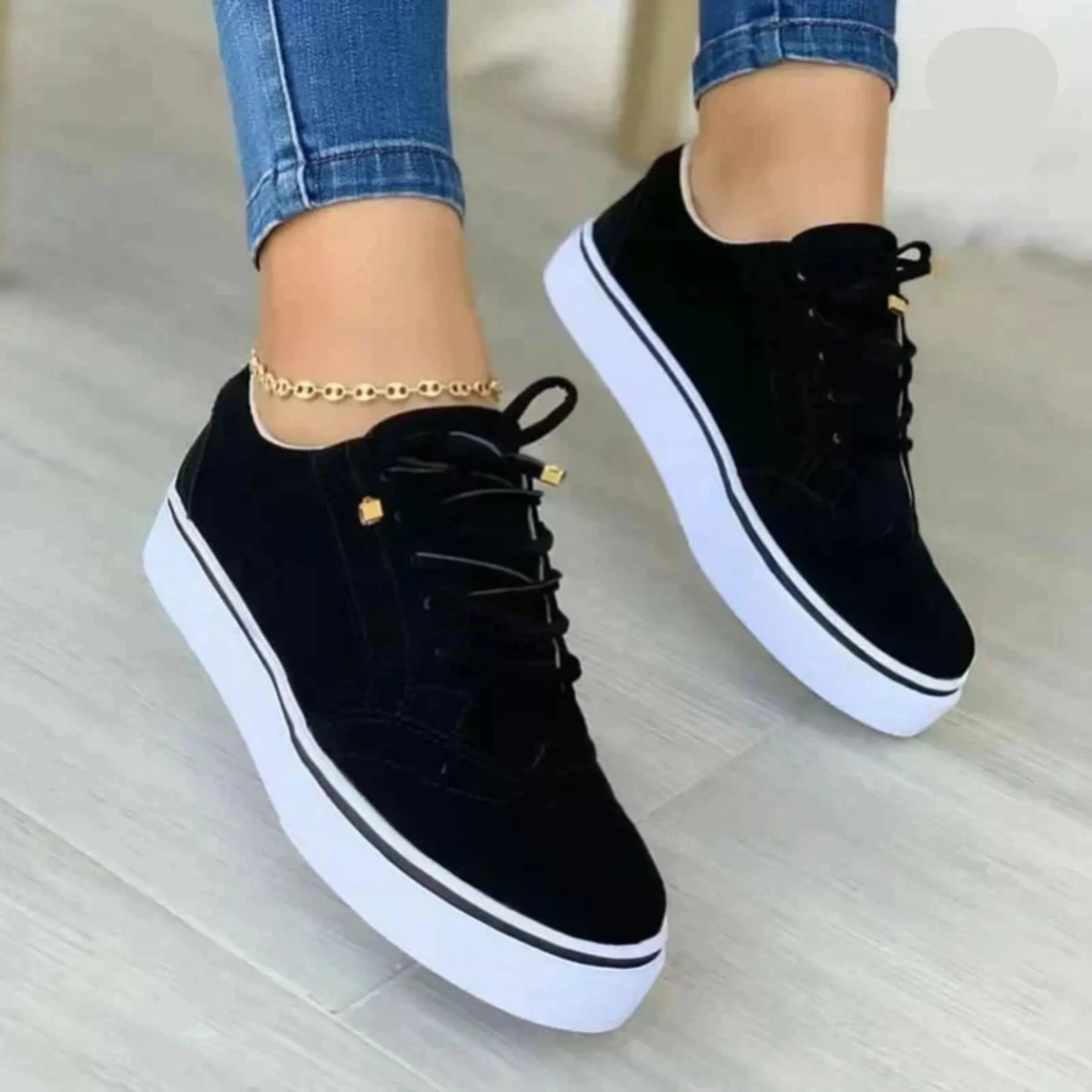 Stylish Brogue Sneakers with Platform Sole and Laces for Women