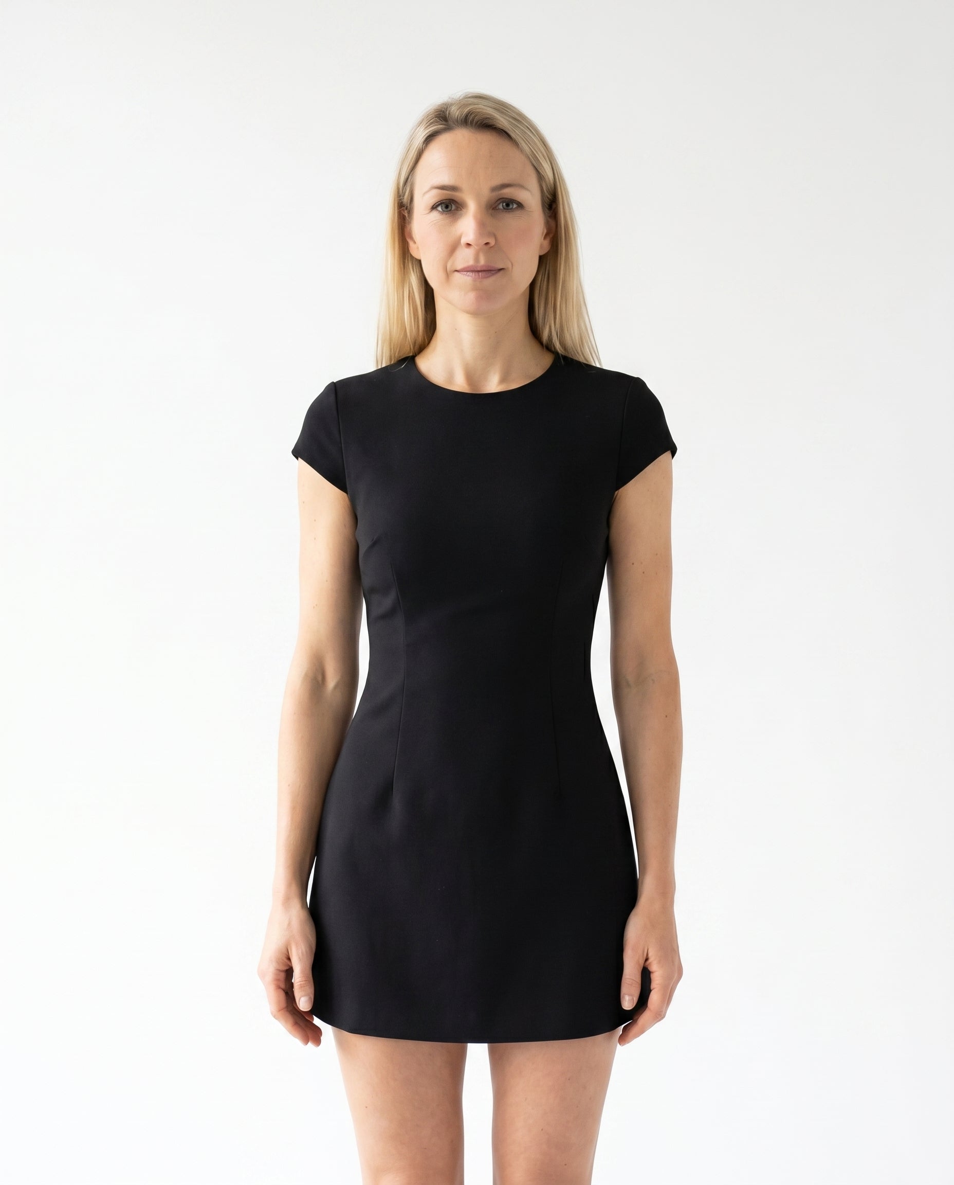 imogen-elegante-mini-jurk-zwart-1