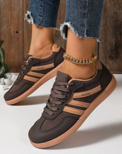 Thirza - Retro sneakers with a casual look