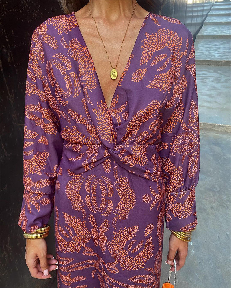 Evi-Lynn - Midi jurk met V-hals en print