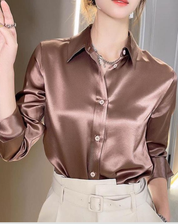 Women's Chic Blouse with Long Sleeves for an Elegant Fit