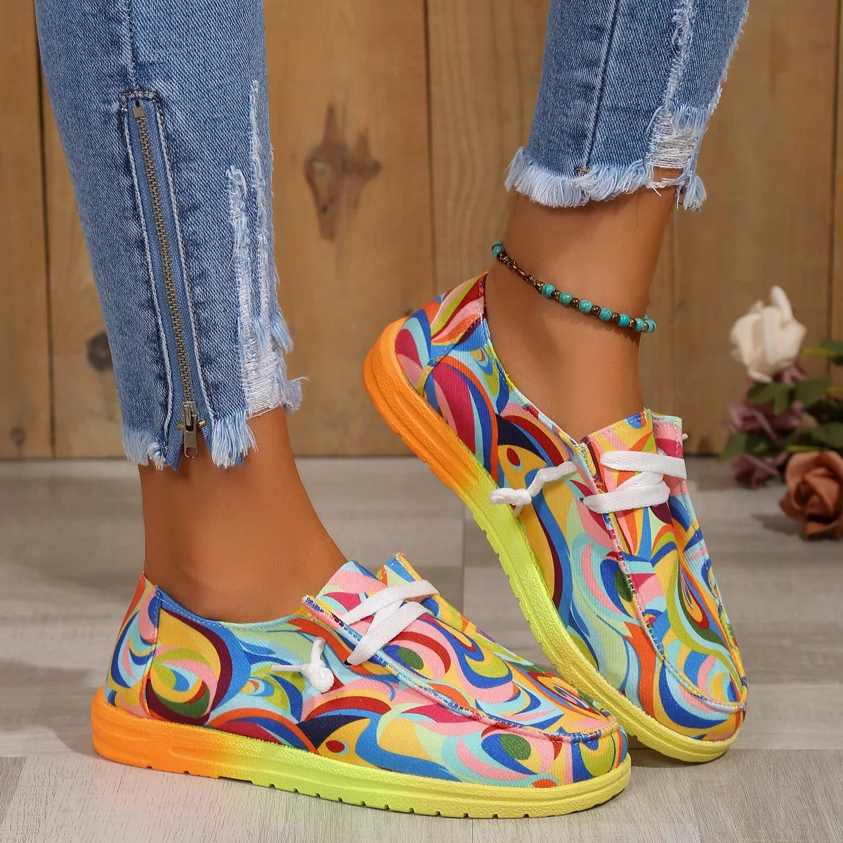 Mocassins légers pour femmes avec imprimé coloré et lacets