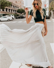 Stylish Pleated Skirt with High Waist and Flowy Fit
