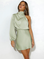 Ayleen - One shoulder jurk asymmetrisch luxe satijnlook getailleerd
