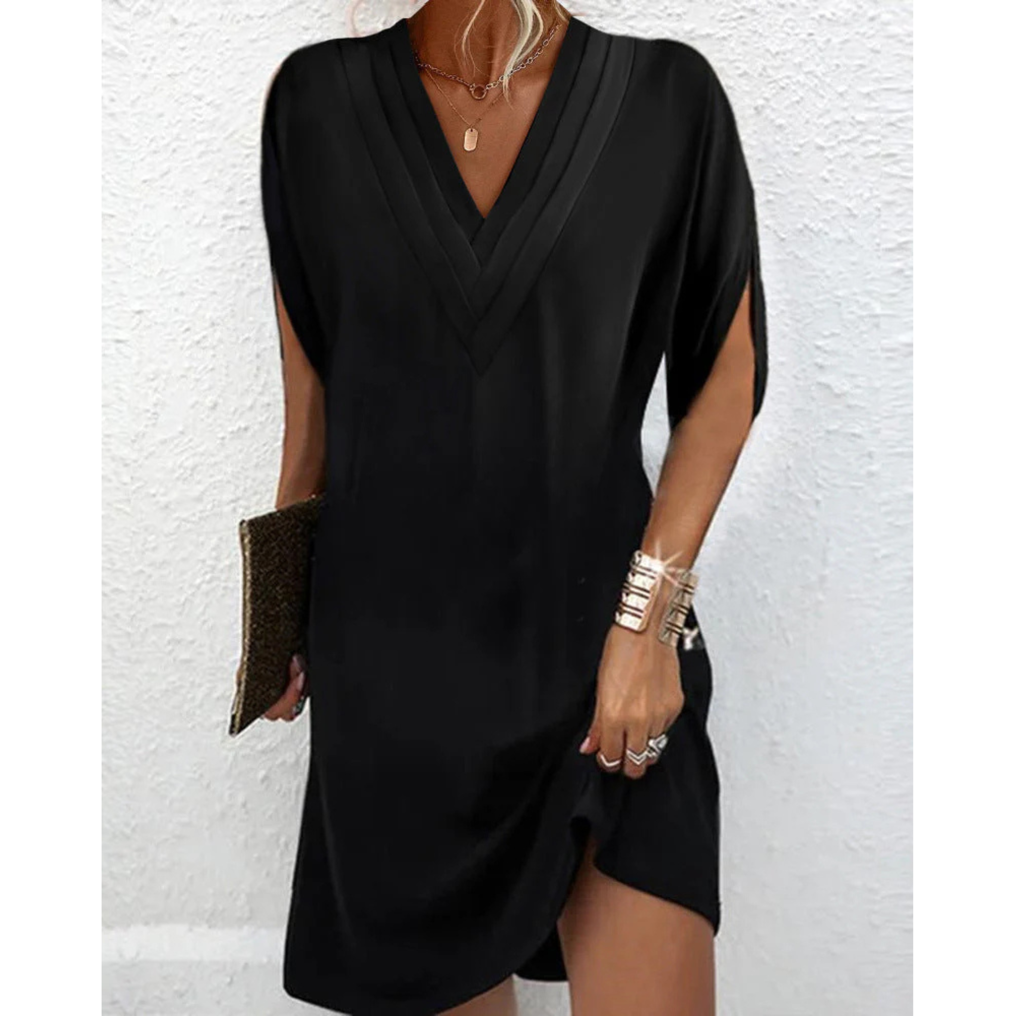 Comfortable Summer Dress with V-Neck and Batwing Sleeves