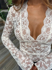 Kanten Top Met Diepe V Hals En Lange Mouwen