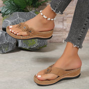 Chaussons confort pour adolescentes avec détail floral et talon compensé pour femmes