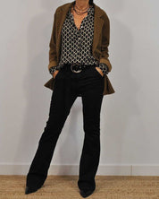 Flowy Button-Up Blouse with Print and Long Sleeves