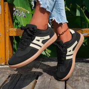 Thirza - Retro sneakers met casual uitstraling