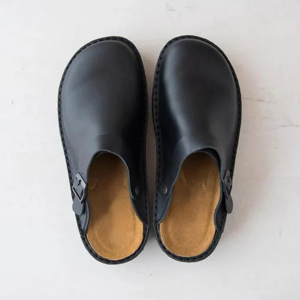 Men's Leather Clogs with Vintage Look and Comfortable Sole