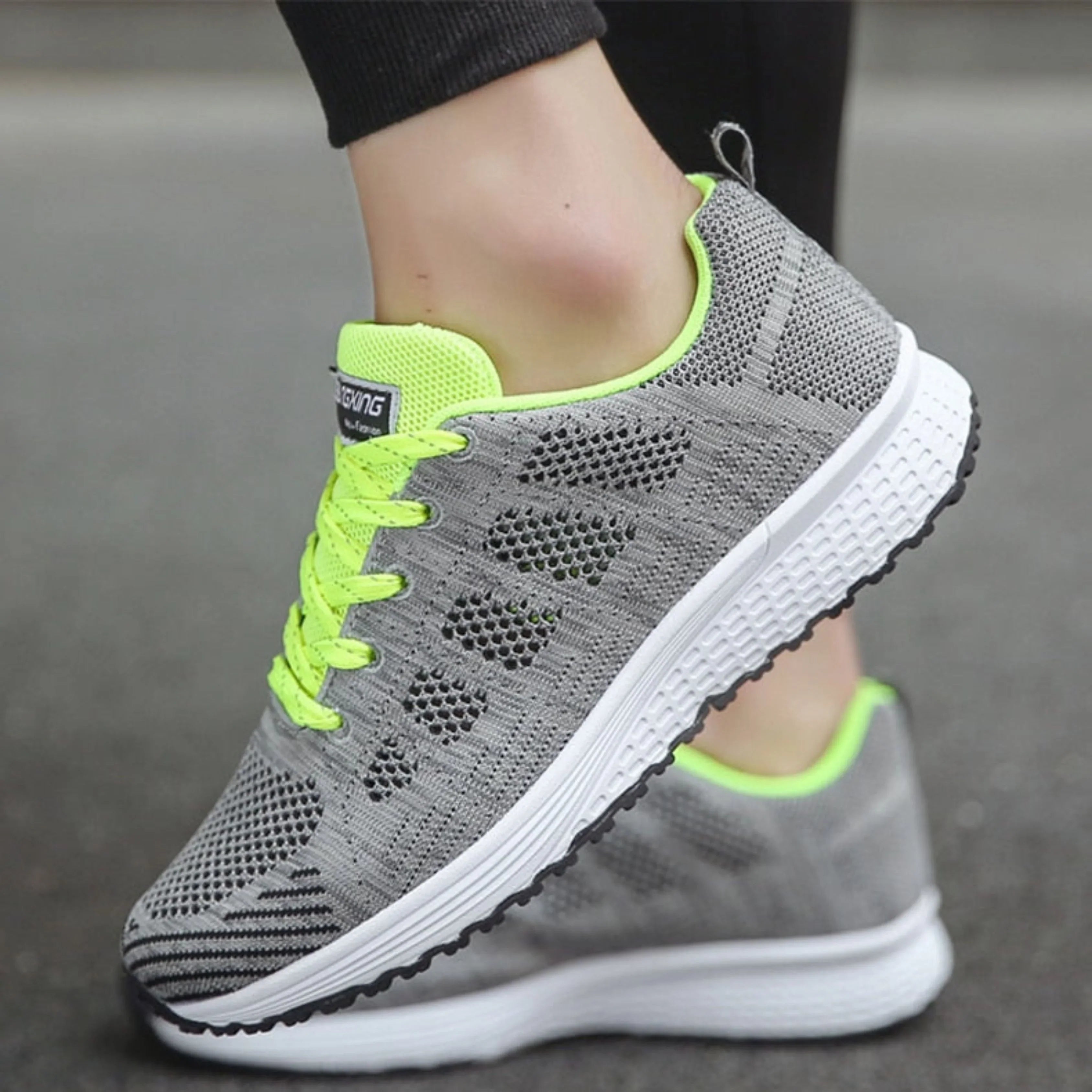Baskets en mesh sportives pour femmes pour la course à pied et la marche