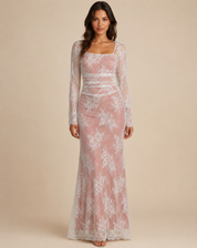 Robe de soirée maxi en dentelle pour femmes avec manches longues et silhouette élégante