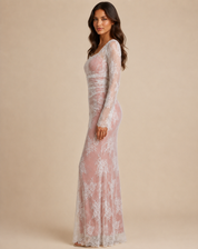 Robe de soirée maxi en dentelle pour femmes avec manches longues et silhouette élégante