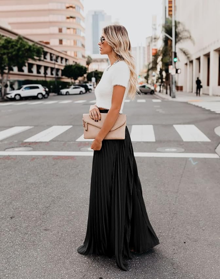 Stylish Pleated Skirt with High Waist and Flowy Fit