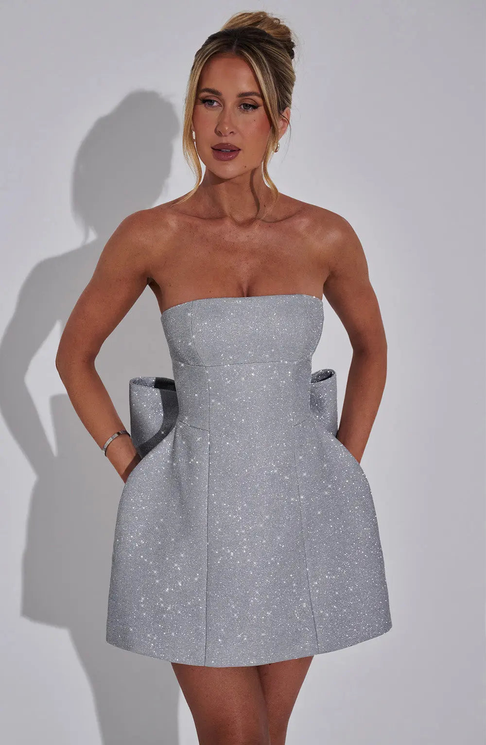 Zilveren Glitter Cocktailjurk Strapless Mini met Grote Strik voor Vrouwen