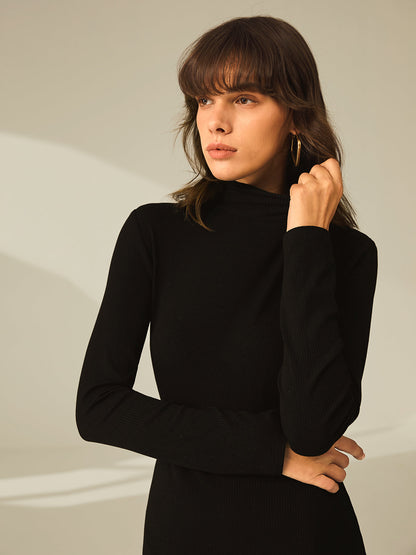 Trendy Dames Zwarte Geribde Sweaterjurk Met Split En Col