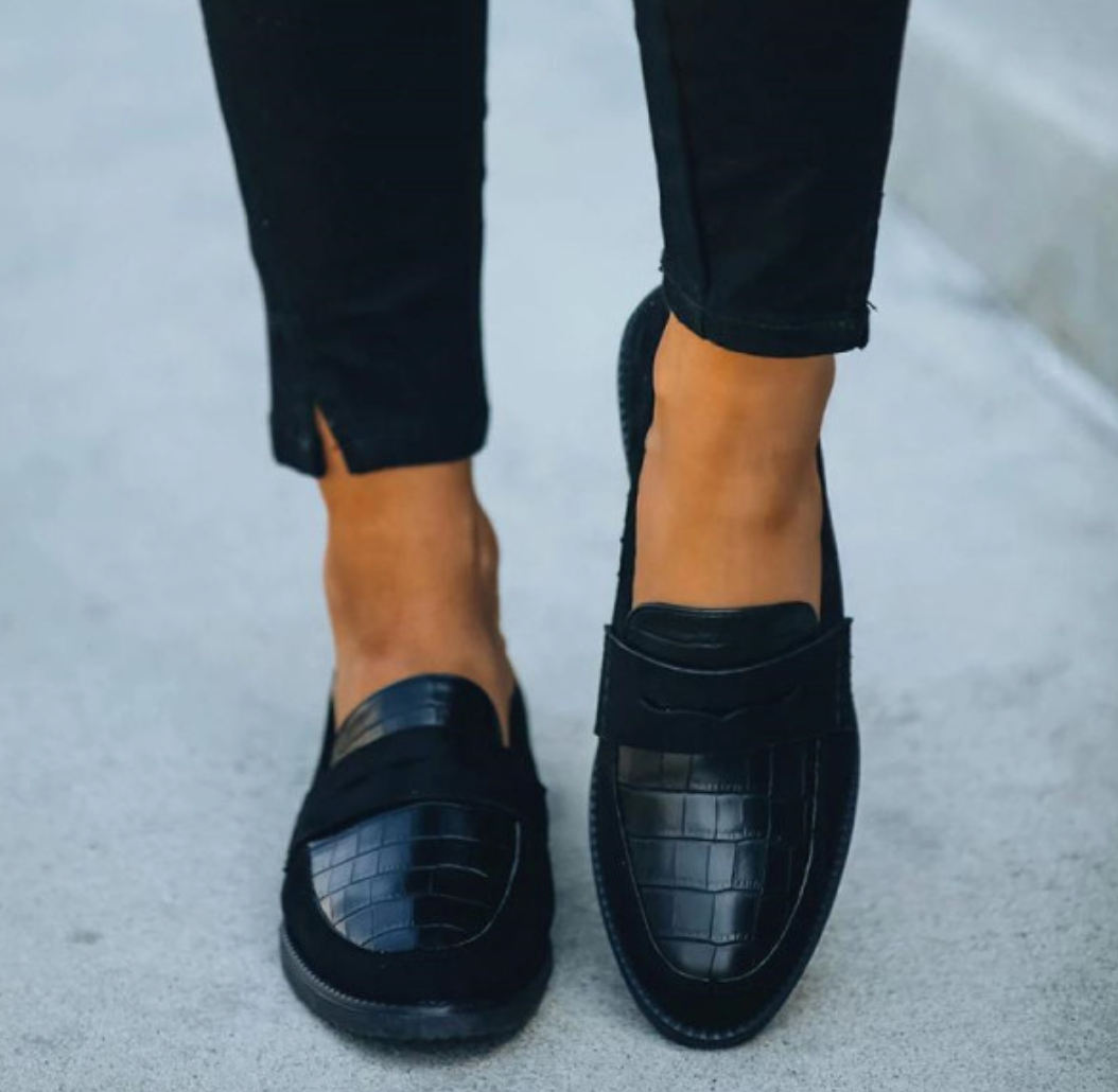 Black Loafers with Croco Leather Look and Comfort Sole