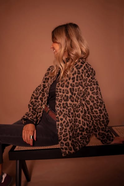 Dames Trendy Bomberjack met Luipaardprint en Elastische Taille