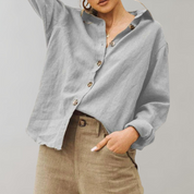 Przewiewna lniana damska bluzka z długimi rękawami i zapięciem na guziki