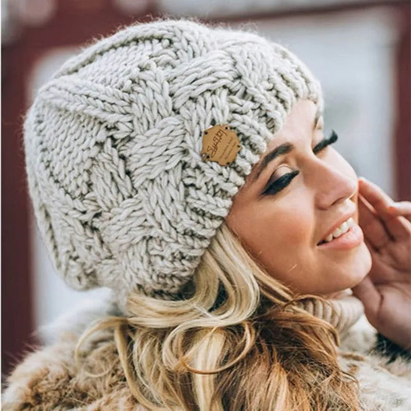 Warme Kabelgebreide Wintermuts Voor Vrouwen