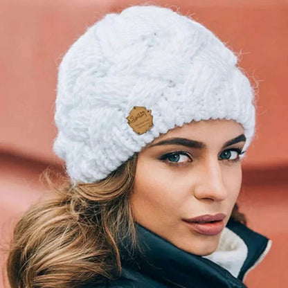 Warme Kabelgebreide Wintermuts Voor Vrouwen