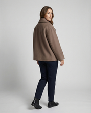 Celia | Elegant, Comfortable &amp; Modern Women’s Cropped Jacket 4