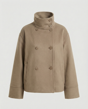 Celia | Elegant, Comfortable &amp; Modern Women’s Cropped Jacket 5