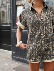 Zomerse Playsuit Met Luipaardprint En Knoopsluiting