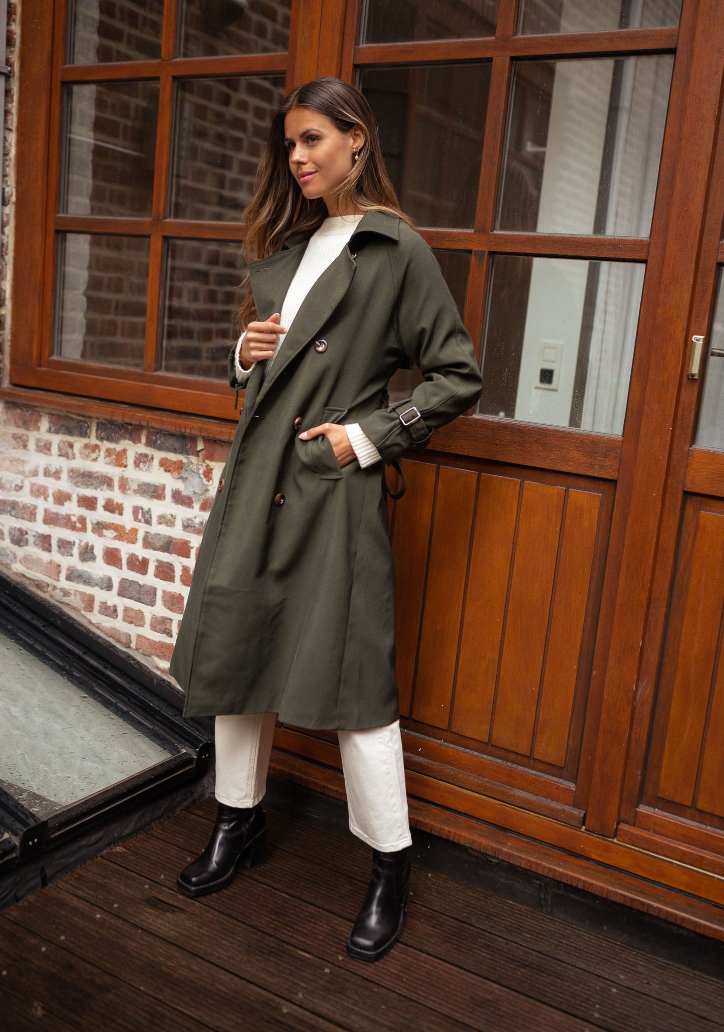 Elegante Vrouwen Midi Trenchcoat Dubbelrijig met Ceintuur