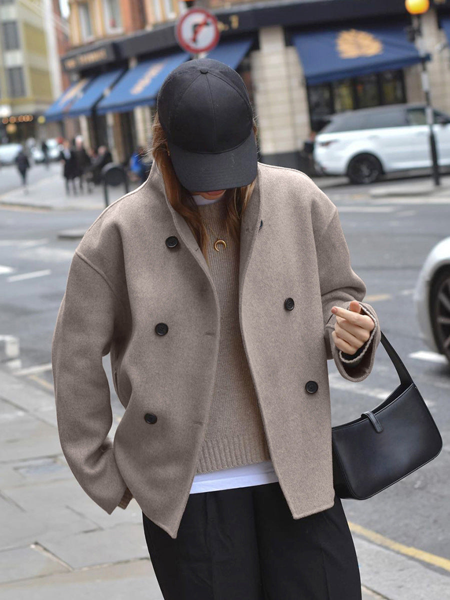 Korte Peacoat Winterjas voor Vrouwen met Dubbele Knoopsluiting