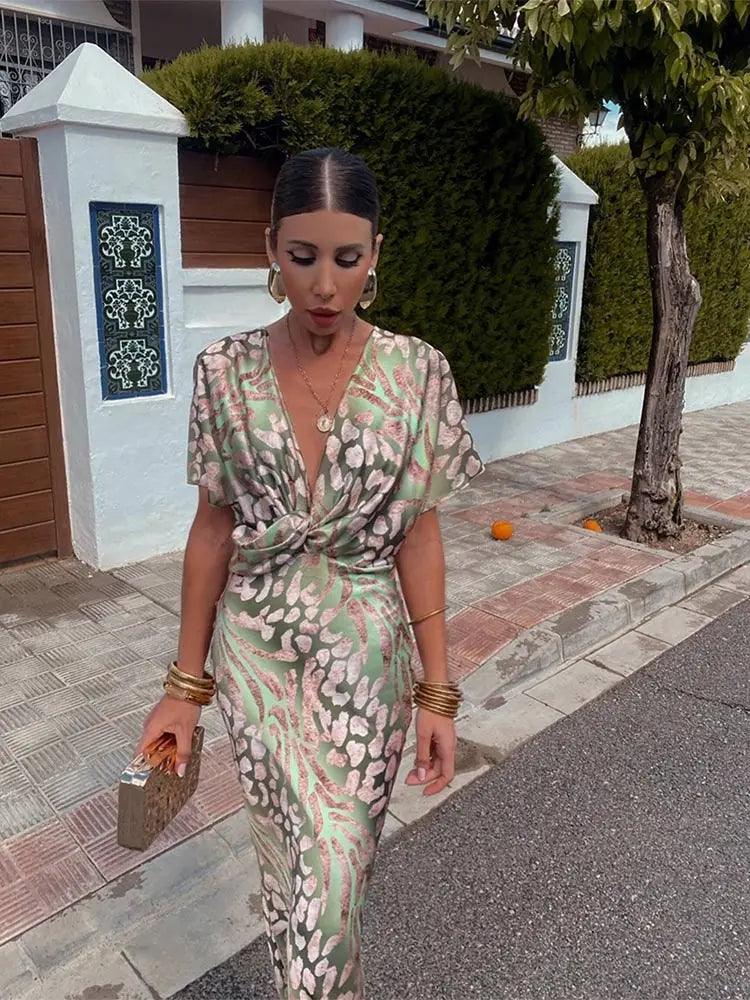 Fien - Midi jurk met bloemenprint V-hals plissé