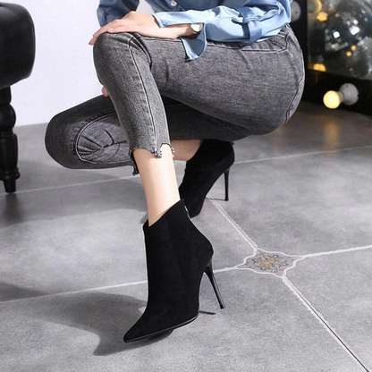 Elise - Chelsea boots met puntige neus en hoge hak