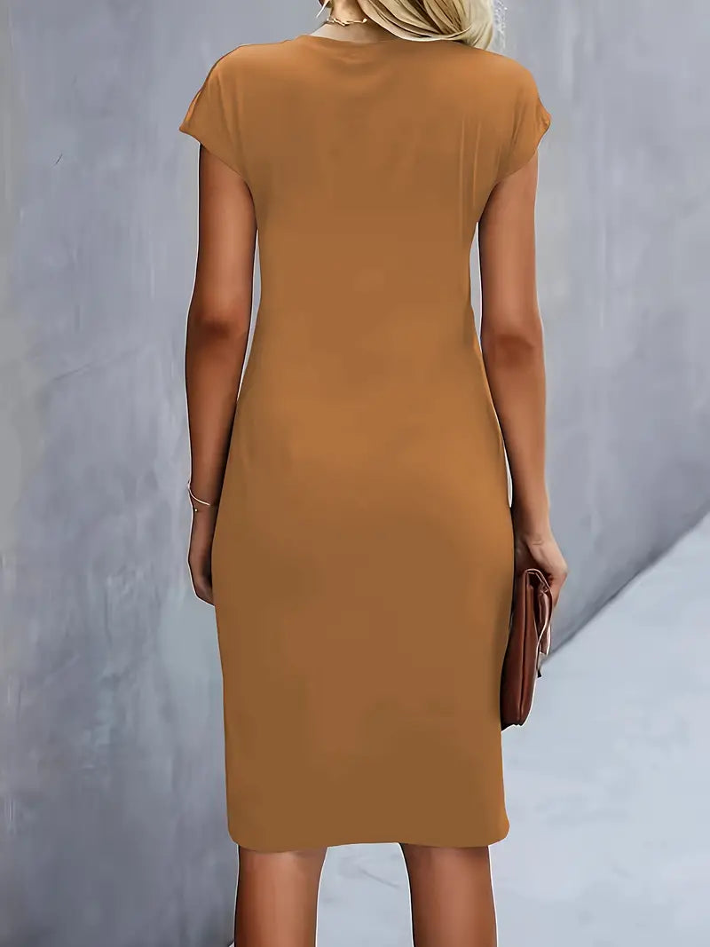 Robe midi intemporelle pour femme avec coupe cintrée et fronces