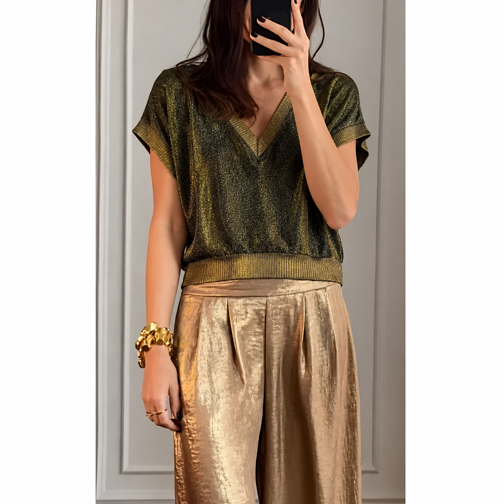 Elegante Broek Met Gouden Details En Wijde Pijpen