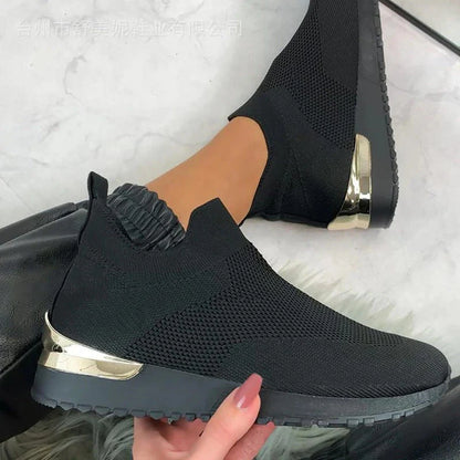 Aimee - Slip-On Sneakers met Gouden Accenten