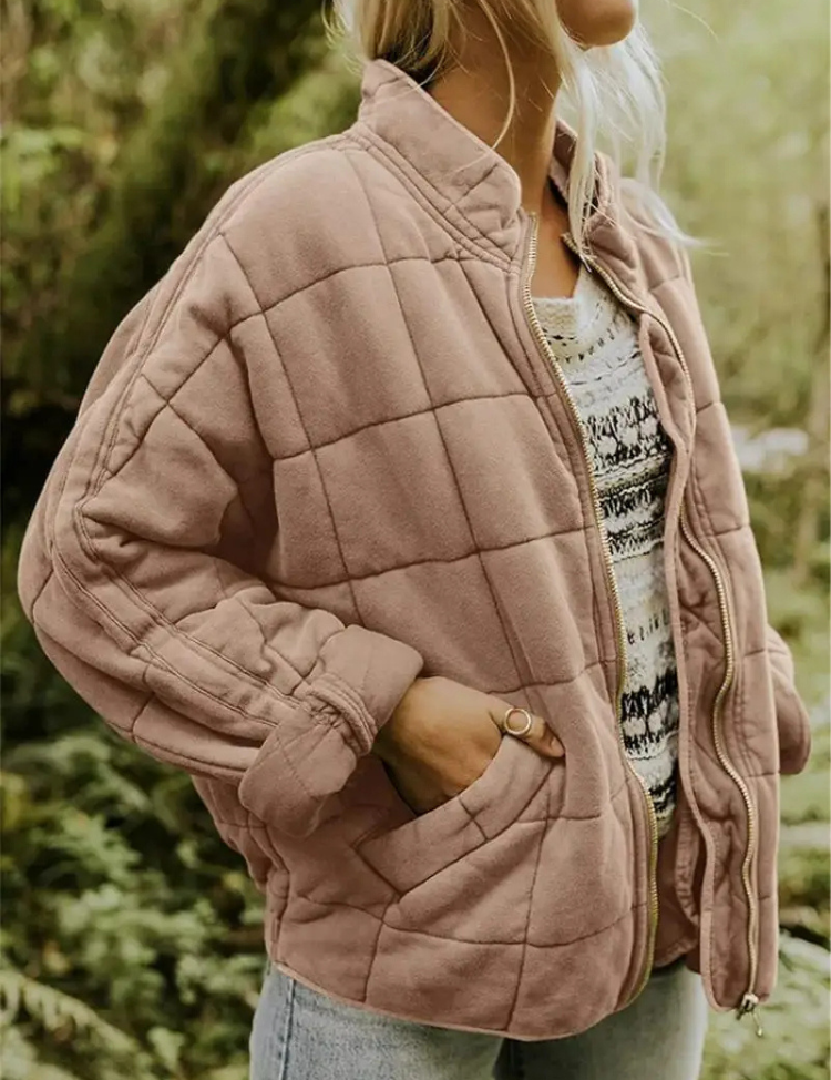 Helene-Ubergangsjacke-Ubergrosse-verdickte-Jacke-fur-Frauen-Leyna-Moda-17_51005980-561e-4c7b-903a-c82b2eeb0447.png