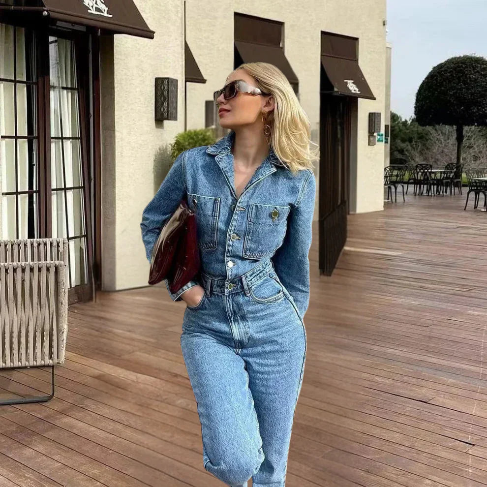 Trendy Vrouwen Denim Jumpsuit met Lange Mouwen en Knoopsluiting