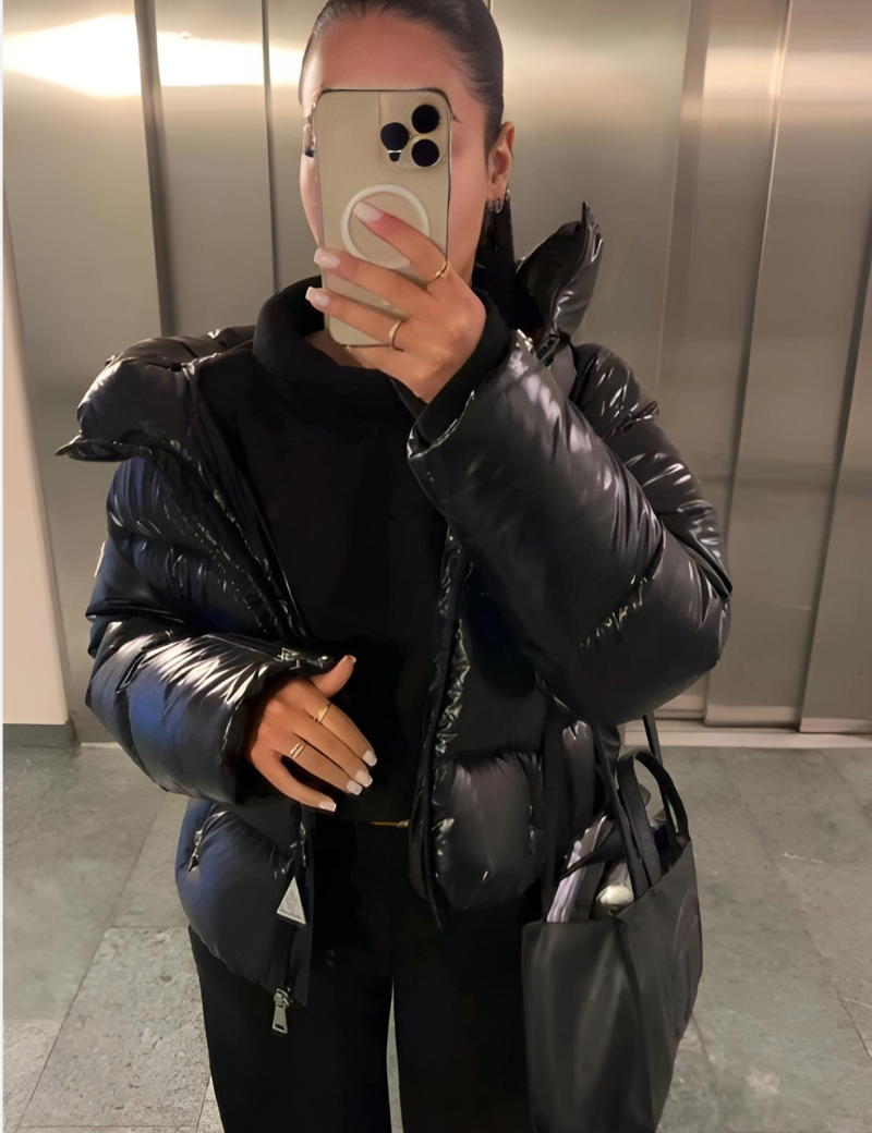 Nora___Dames_Jas_Winter_-_Slim_Fit__Lichtgewicht_Isolatie__Glanzende_Afwerking_3.png