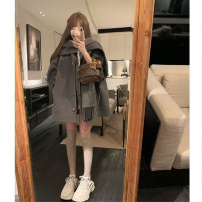 Bruine Wollen Winterjas Stijlvol Oversized met Sjaal Dames