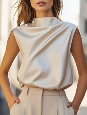 Top sans manches avec col montant et détail à boutons pour femmes
